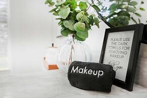 Waterfront Incredible Views Fire pit Renovated