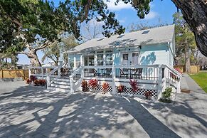 Waterfront Incredible Views Fire pit Renovated