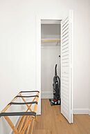 Waterfront Incredible Views Fire pit Renovated