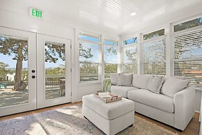 Waterfront Incredible Views Fire pit Renovated