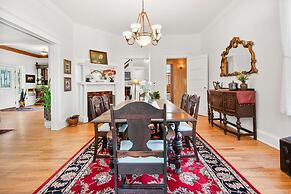 Historic in Downtown St Aug Steps to Ice Plant