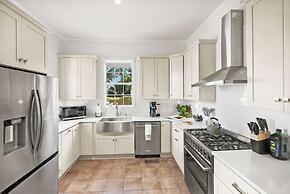 Historic in Downtown St Aug Steps to Ice Plant