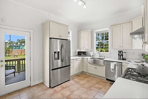 Historic in Downtown St Aug Steps to Ice Plant