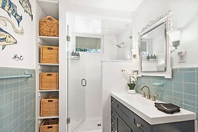 Historic in Downtown St Aug Steps to Ice Plant