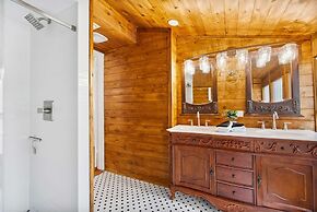 Historic in Downtown St Aug Steps to Ice Plant