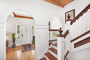 Historic in Downtown St Aug Steps to Ice Plant