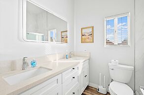 Bright Spacious Stay Near LA Top Attractions