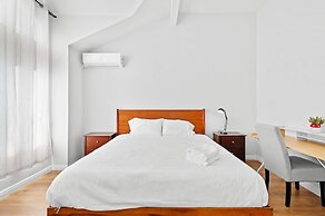 Bright Spacious Stay Near LA Top Attractions