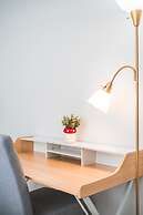 Bright Spacious Stay Near LA Top Attractions