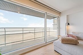 Luxury Sea View Apartment