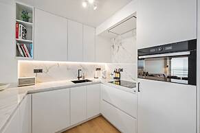 Luxury Sea View Apartment