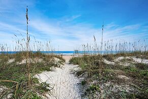 100 Steps to Beach Deck w Ocean View Beach Gear