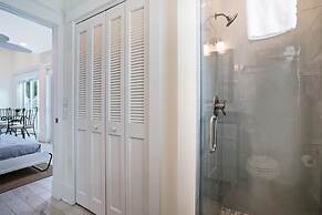 100 Steps to Beach Deck w Ocean View Beach Gear