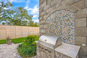 Stay in A Castle In St Augustine Hot Tub Fireplace