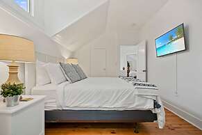 Stay in A Castle In St Augustine Hot Tub Fireplace