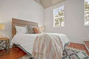 Stay in A Castle In St Augustine Hot Tub Fireplace