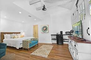 Stay in A Castle In St Augustine Hot Tub Fireplace