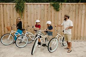 Stay in A Castle In St Augustine Hot Tub Fireplace