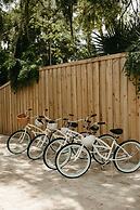 Stay in A Castle In St Augustine Hot Tub Fireplace