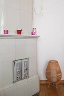 Vintage 1BR Apt in Kamppi