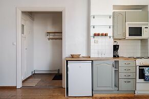 Vintage 1BR Apt in Kamppi