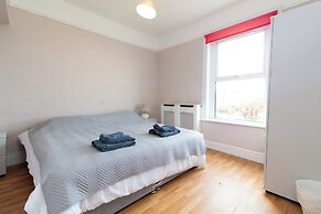 Thornbury Guest House Room 6