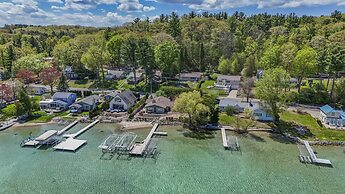 Beautiful Torch Lake House With Beach Access 2 Bedroom Home
