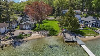 Beautiful Torch Lake House With Beach Access 2 Bedroom Home