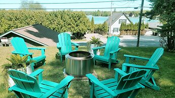 Beautiful Torch Lake House With Beach Access 2 Bedroom Home