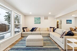 Beautiful Torch Lake House With Beach Access 2 Bedroom Home