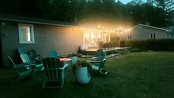 Beautiful Torch Lake House With Beach Access 2 Bedroom Home