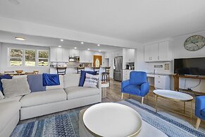 Beautiful Torch Lake House With Beach Access 2 Bedroom Home