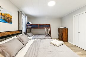 Beautiful Torch Lake House With Beach Access 2 Bedroom Home