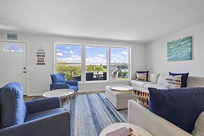 Beautiful Torch Lake House With Beach Access 2 Bedroom Home