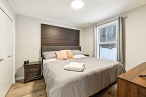 Beautiful Torch Lake House With Beach Access 2 Bedroom Home