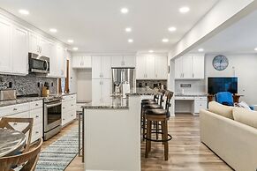 Beautiful Torch Lake House With Beach Access 2 Bedroom Home