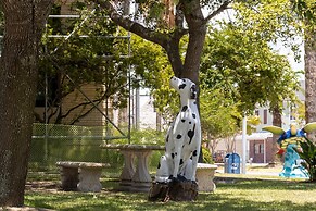 The Blue Pentagon 3 Bedroom Home