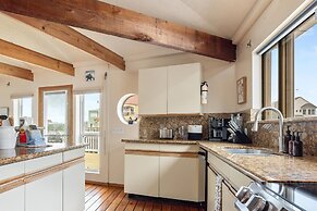 The Blue Pentagon 3 Bedroom Home