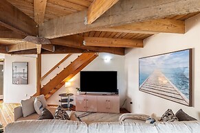 The Blue Pentagon 3 Bedroom Home