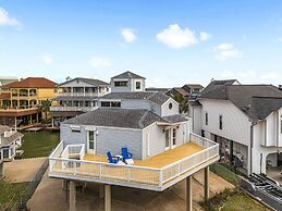 The Blue Pentagon 3 Bedroom Home