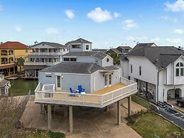 The Blue Pentagon 3 Bedroom Home