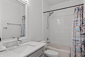 Nina's Place 4 Bedroom Home