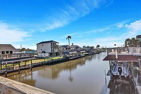 Blue Crab Bayou Cottage 2 Bedroom Home