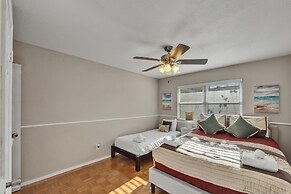 Blue Crab Bayou Cottage 2 Bedroom Home