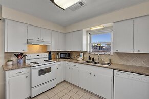 Blue Crab Bayou Cottage 2 Bedroom Home