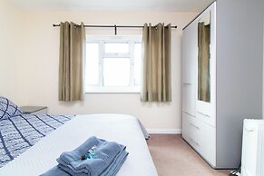 Thornbury Guest House Room 8