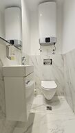 Royalis Suites
