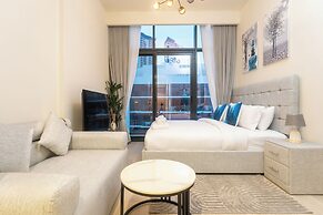 Chic Studio Retreat in Meydan City