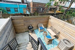 Luxury Roofdeck Retreat 4-bdrm Near Penn Chop