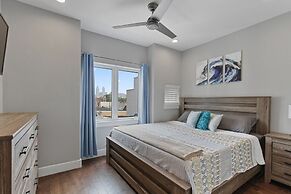 Luxury Roofdeck Retreat 4-bdrm Near Penn Chop